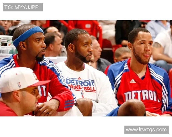 威尔考克斯与姚明的篮球传奇交汇点探讨与启示