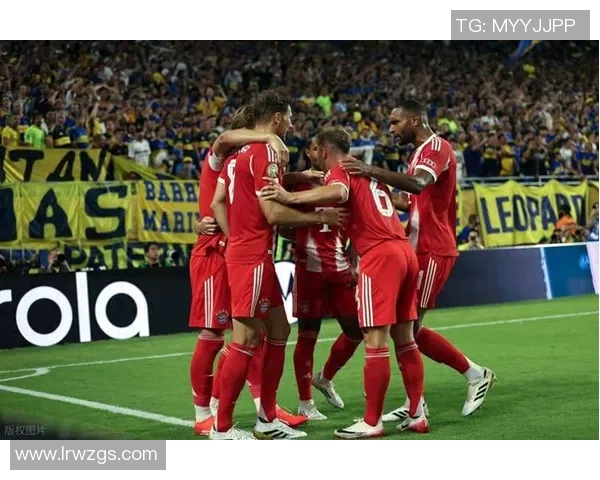 拜仁绝杀本菲卡引发争议判罚全场沸腾友谊赛精彩回顾