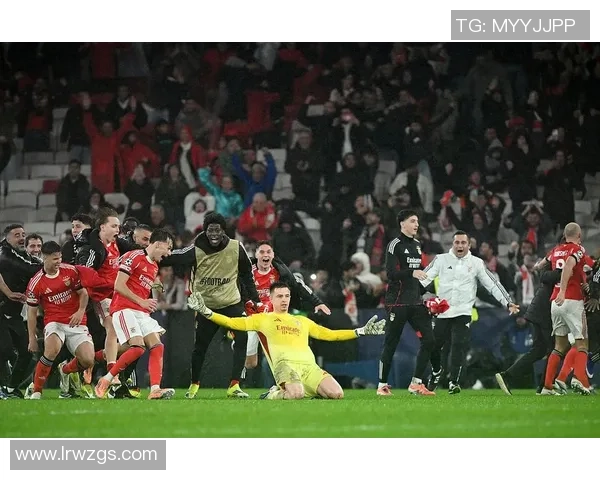 西甲激战：本菲卡力克多特蒙德全场沸腾赛后点评引发热议