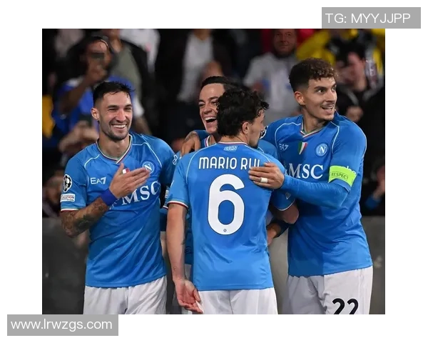 中超精彩对决皇马与那不勒斯战成平局逆转瞬间引发全场欢呼