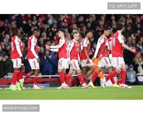 拜仁小胜阿森纳友谊赛精彩瞬间引发全场热烈反响