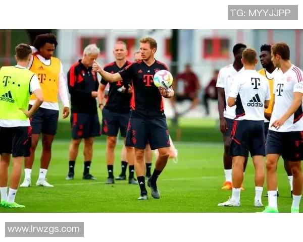 欧联杯激战：拜仁与莱比锡战成平局转会传闻引发热议