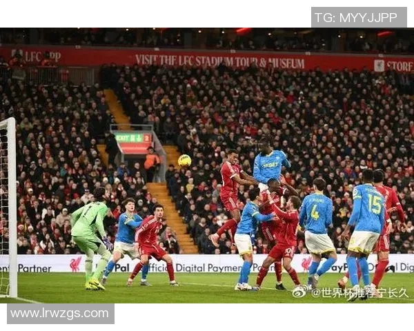 英超经典对决利物浦险胜曼联点球大战燃爆全场数据分析揭秘
