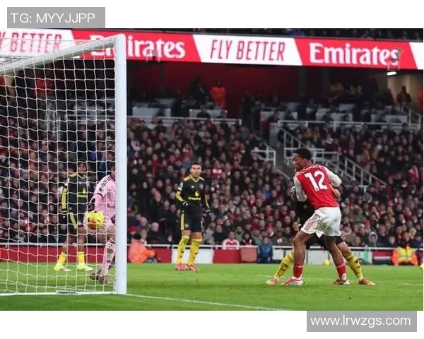 世界杯冷门回顾莱比锡与曼联激战成平局乌龙球引发全场热议